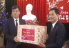 Đồng chí Trần Lê Đoài- phó chủ tịch UBND tỉnh thăm, chúc tết và tặng quà cho tập thể cán bộ công chức, viên chức, người lao động Đài PT-TH Nam Định.