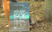 Đối mặt sói trắng