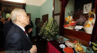 Tổng Bí thư Nguyễn Phú Trọng dâng hương tưởng niệm Chủ tịch Hồ Chí Minh