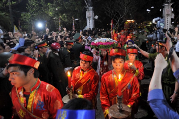 Lễ khai ấn Đền Trần