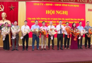 BÁO CHÍ NAM ĐỊNH 100 NĂM TIẾN BƯỚC CÙNG SỰ PHÁT TRIỂN CỦA QUÊ HƯƠNG, ĐẤT NƯỚC