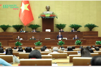 Đề nghị xây dựng bảng lương riêng cho nhà giáo