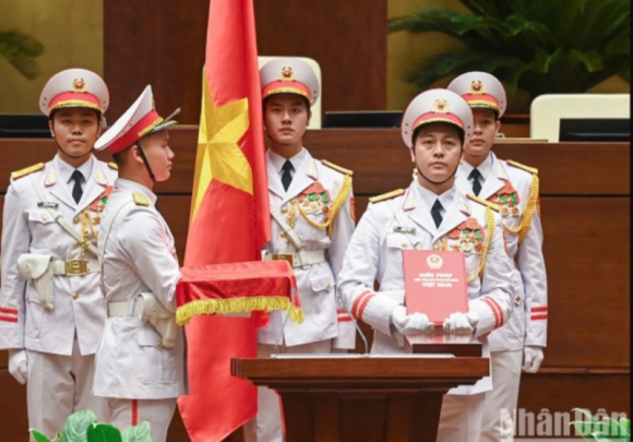 Chủ tịch nước Lương Cường tuyên thệ nhậm chức Chủ tịch nước Lương Cường tuyên thệ nhậm chức